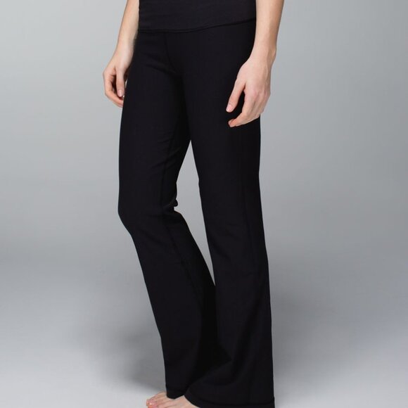 Lululemon Reversible Groove Flare Pants Full On Luon Black Pink Quilt  XS 2 Tall - Picture 3 of 8